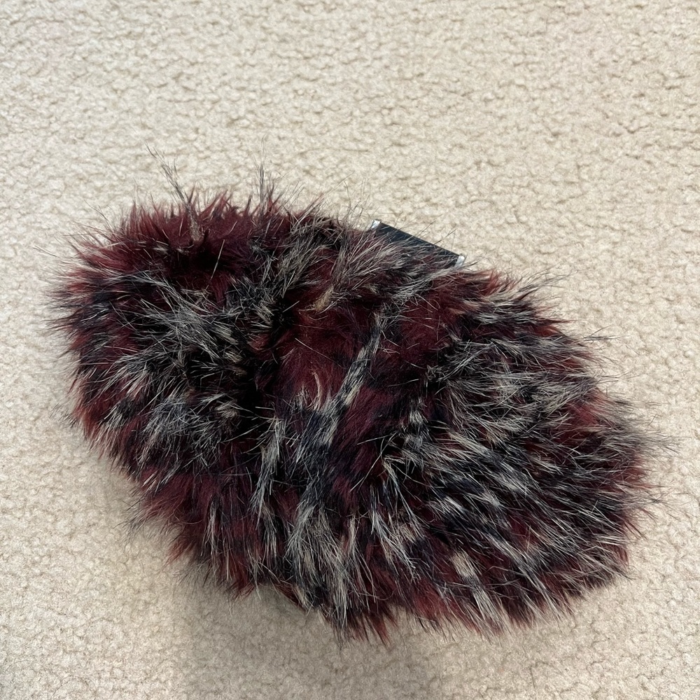 BCBGeneration furry clutch